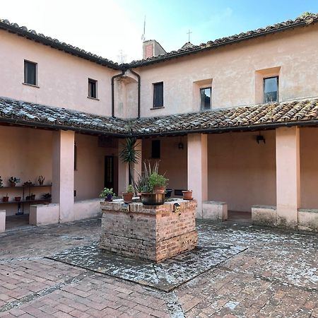 Hotel Ex-Convento Sant'Andrea à Collevecchio  Extérieur photo